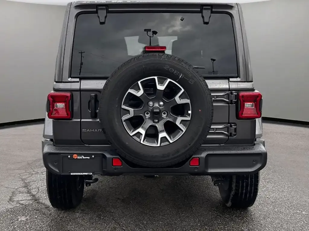 Jeep Wrangler 2026 photo 5