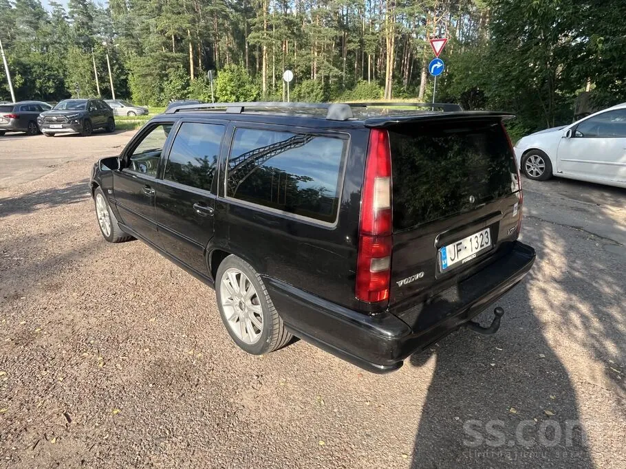 Volvo V70 1999 photo 2