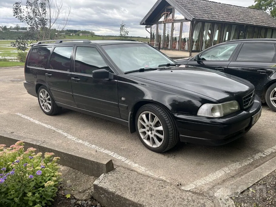 Volvo V70