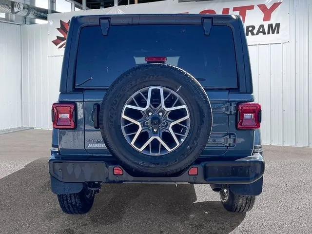 Jeep Wrangler 2026 photo 4