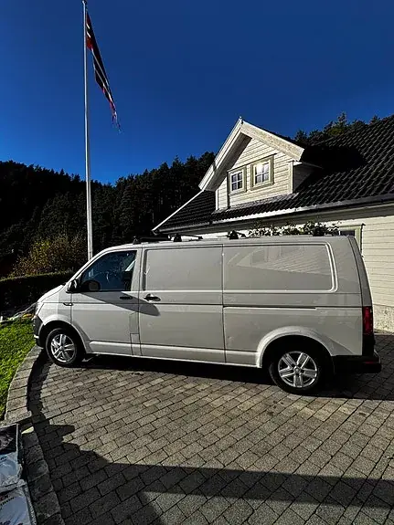 Volkswagen Transporter 2018 photo 5
