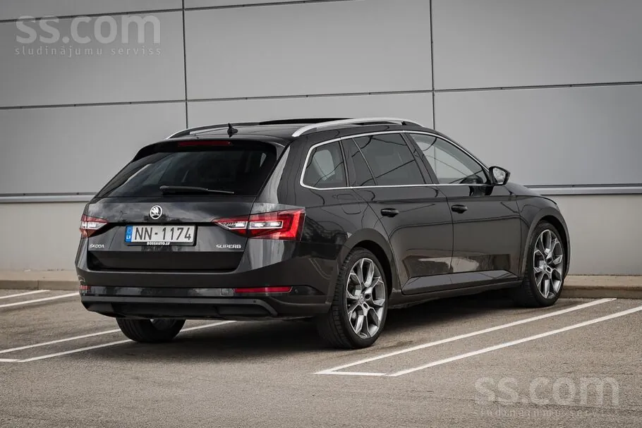 Skoda Superb 2016 photo 4