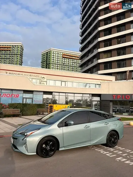 Toyota Prius 2018 photo 4
