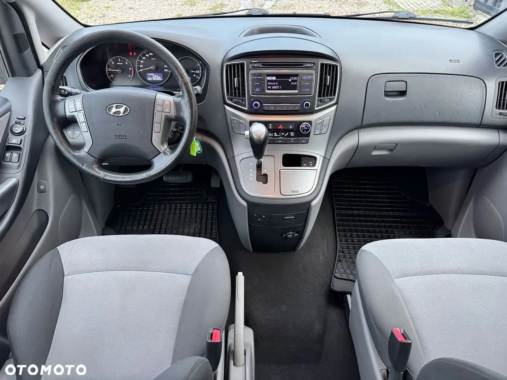 Hyundai H1 2016 photo 5