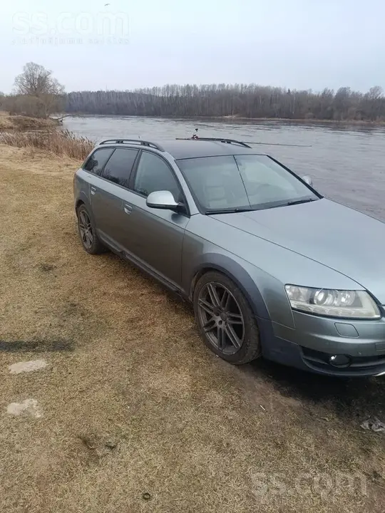 Audi A6 Allroad 2010 photo 2