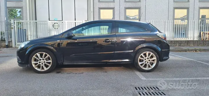 Opel Astra 2006 photo 2