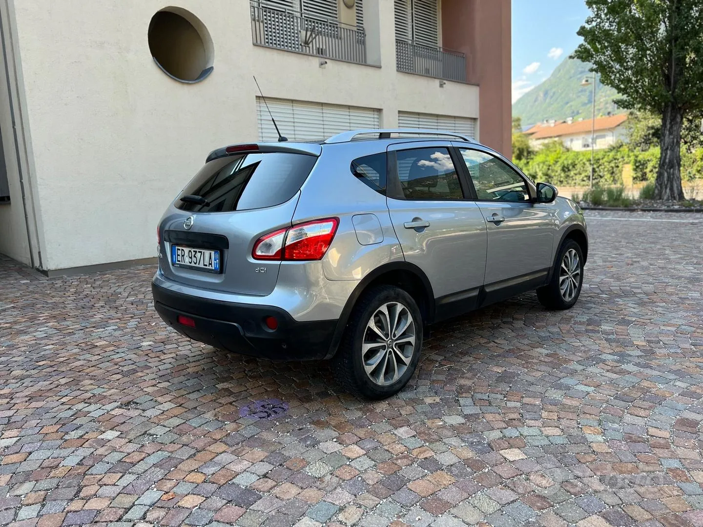 Nissan Qashqai 2013 photo 5