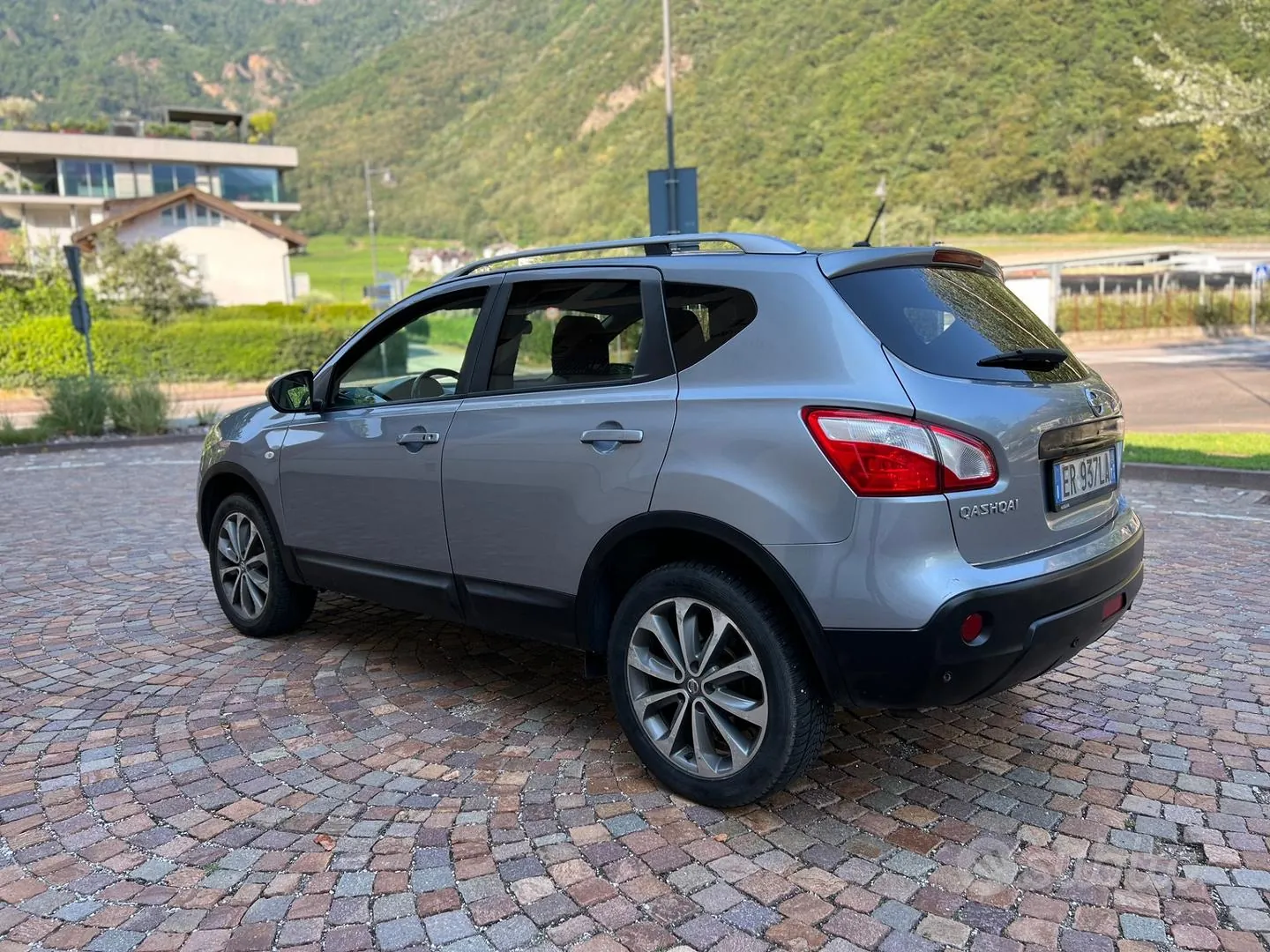 Nissan Qashqai 2013 photo 3