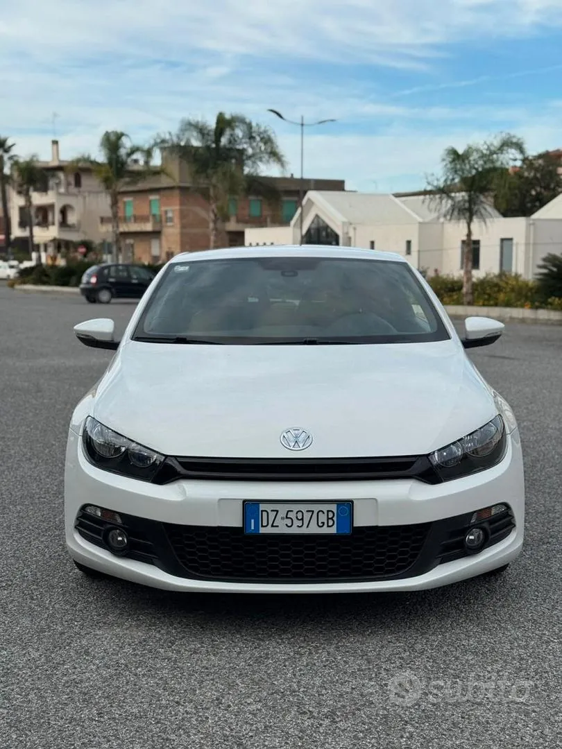 Volkswagen Scirocco 2010 photo 2