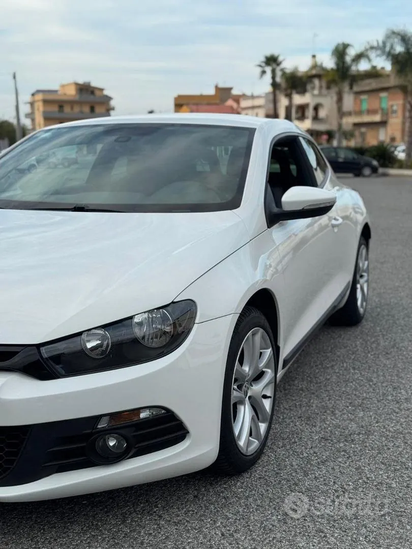 Volkswagen Scirocco 2010 photo 3