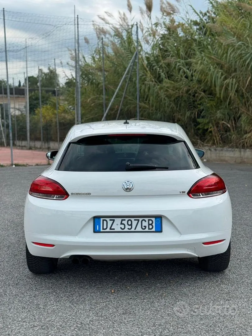 Volkswagen Scirocco 2010 photo 4