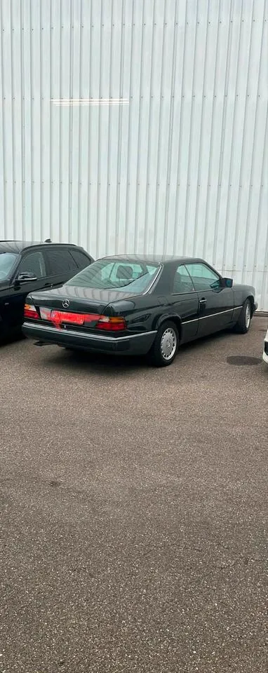 Mercedes-Benz W124