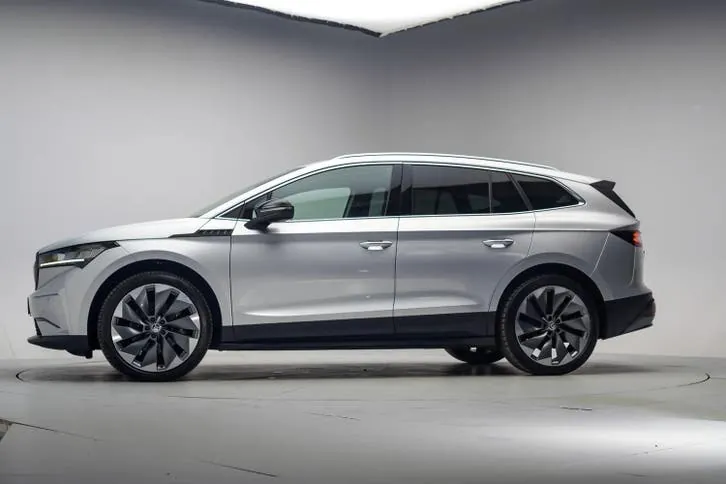 Skoda Enyaq 2022 photo 2