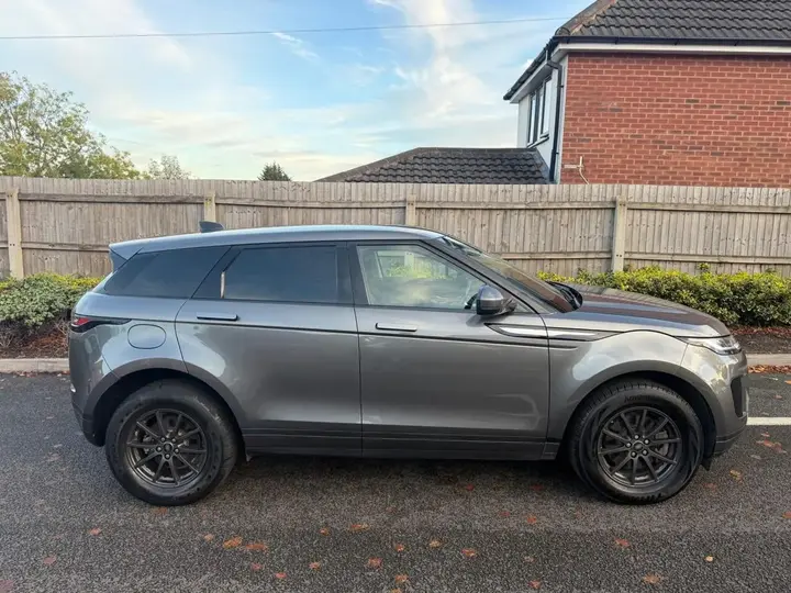 Land Rover Range Rover Evoque 2019 photo 2