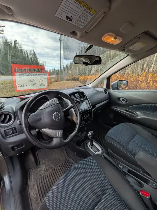 Nissan Versa 2018 photo 3