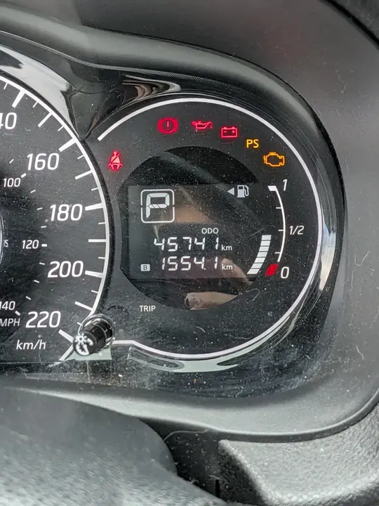 Nissan Versa 2018 photo 2