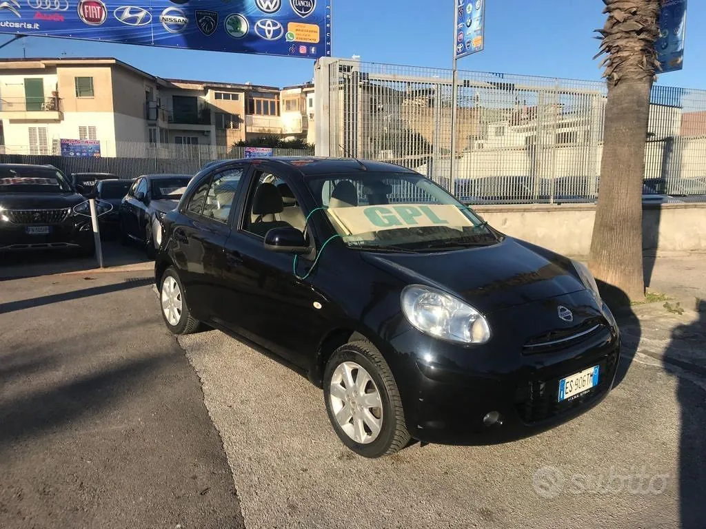 Nissan Micra 2013 photo 2
