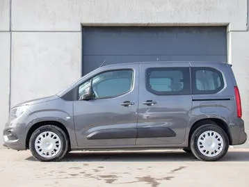 Opel Combo 2023 photo 2