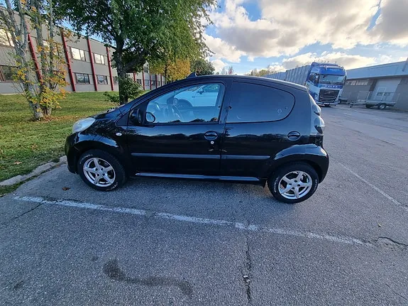 Citroen C1 2011 photo 3