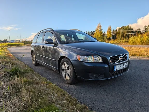 Volvo V50 2011 photo 3