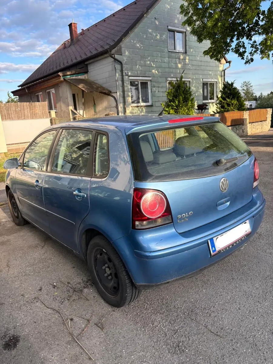 Volkswagen Polo 2005 photo 2
