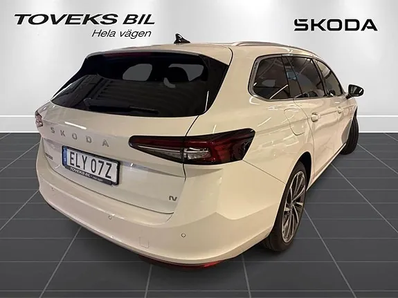 Skoda Superb 2026 photo 3