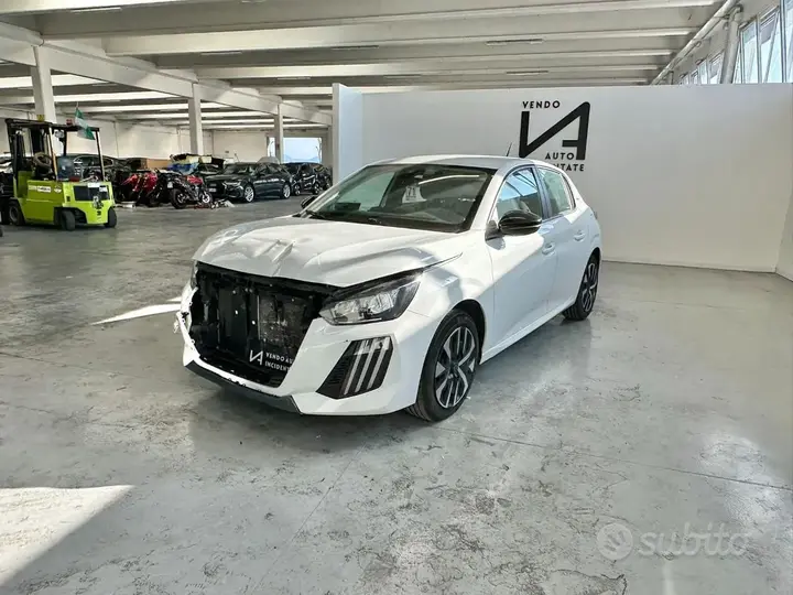 Peugeot 208 2025 photo 3
