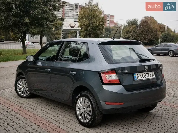 Skoda Fabia 2018 photo 5