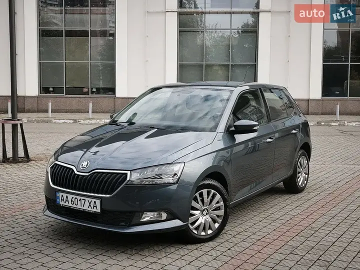 Skoda Fabia 2018 photo 3