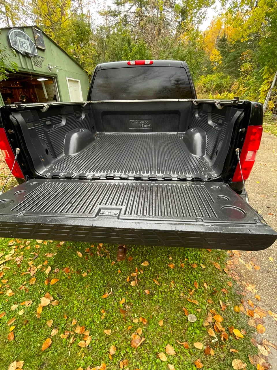 Chevrolet Silverado 1500 2011 photo 2