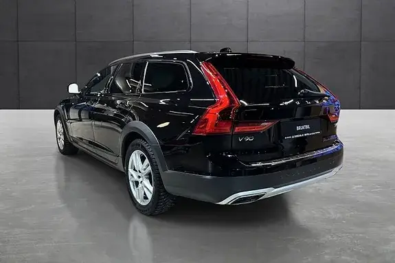 Volvo V90 Cross Country 2018 photo 3