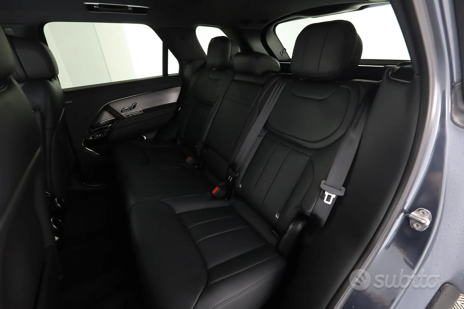 Land Rover Range Rover Sport 2026 photo 3