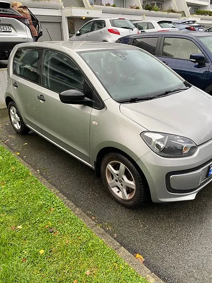 Volkswagen Up 2014 photo 2