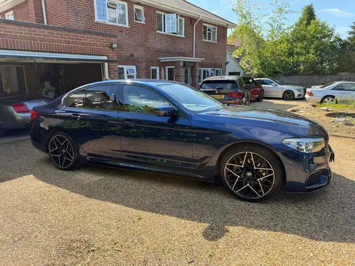 BMW 5 Series 2019 photo 3