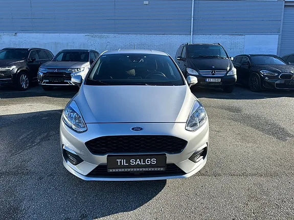 Ford Fiesta 2017 photo 2