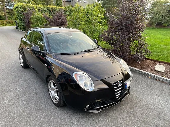 Alfa Romeo Mito 2010 photo 4