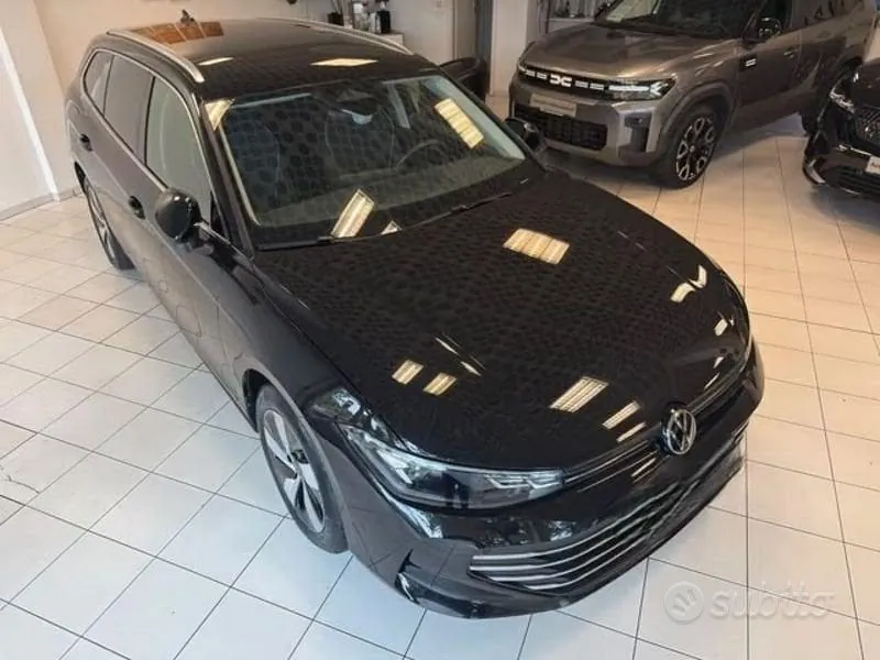 Volkswagen Passat Variant 2025 photo 3