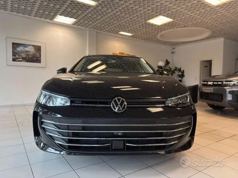 Volkswagen Passat Variant 2025 photo 4