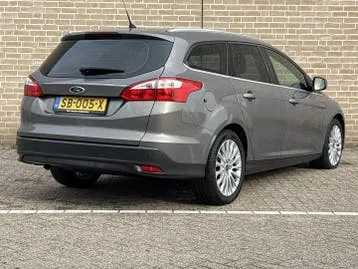 Ford Focus 2012 photo 2