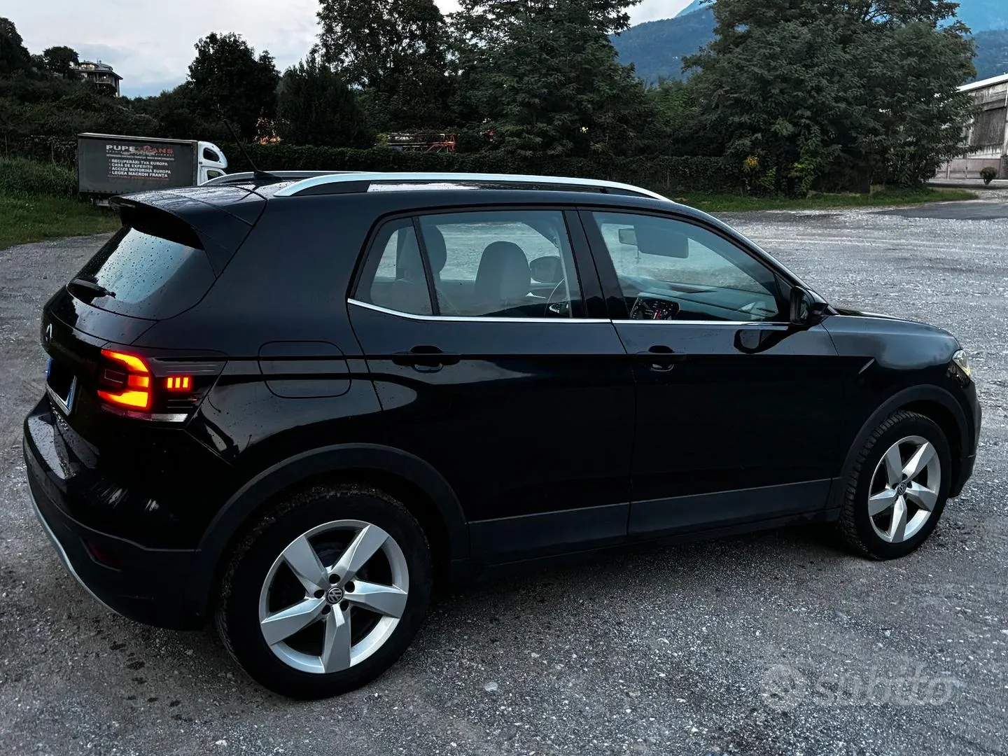 Volkswagen T-Cross 2019 photo 2