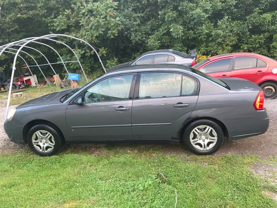 Chevrolet Malibu 2007 photo 2