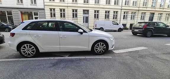 Audi A3 2016 photo 3