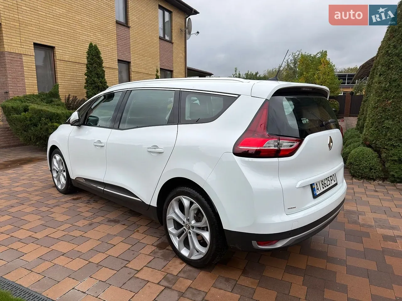 Renault Scenic 2018 photo 4