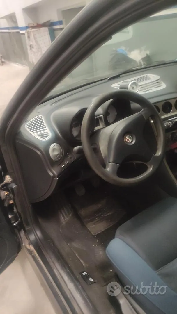 Alfa Romeo 156 1999 photo 3