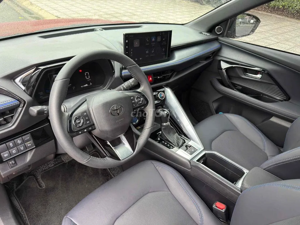 Toyota Yaris Cross 2024 photo 3