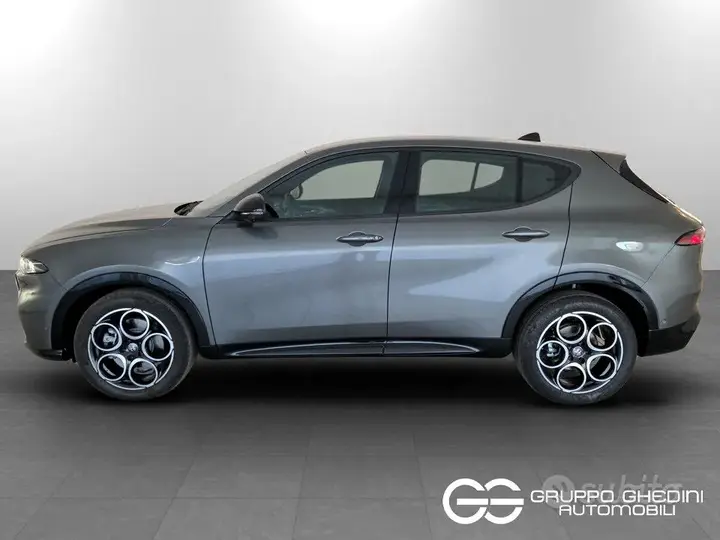 Alfa Romeo Tonale 2025 photo 2