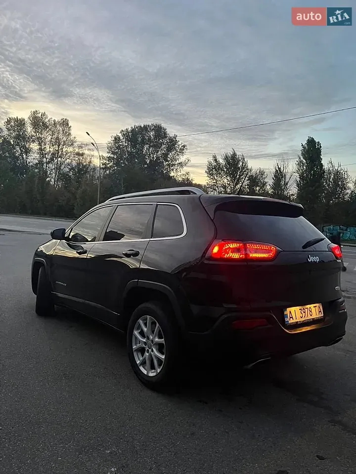 Jeep Cherokee 2016 photo 3