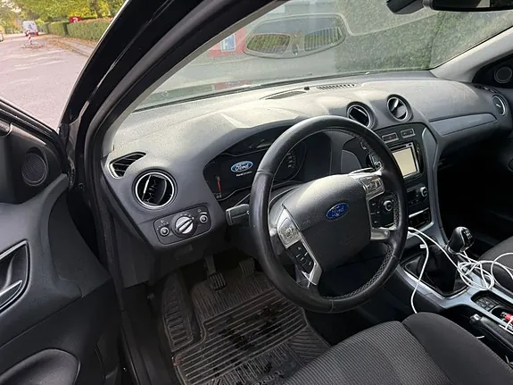 Ford Mondeo 2012 photo 4