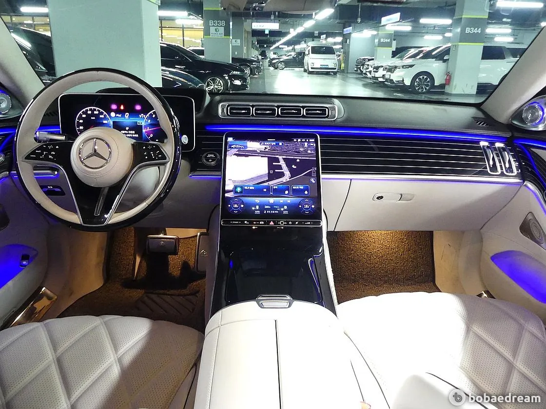 Mercedes-Benz Maybach S580 2026 photo 4