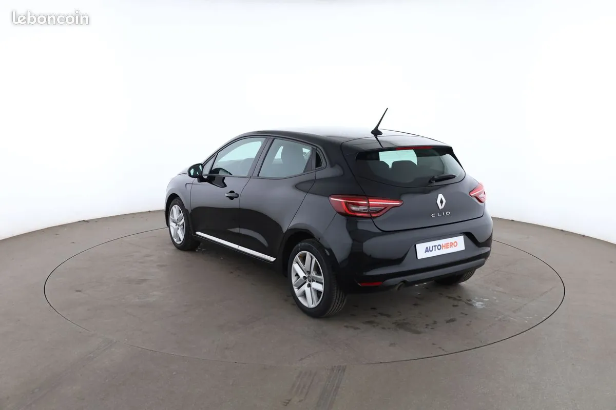 Renault Clio 2022 photo 2